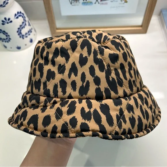 NWT Kate Spade Sam Quilted Bucket Hat - Picture 6 of 7